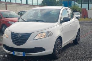 Lancia Ypsilon 1.2 69 CV 5 porte Elefantino