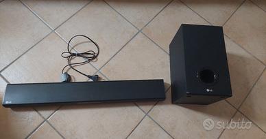 Soundbar LG SJ2 con subwoofer wireless