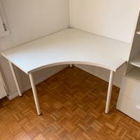 Scrivania angolare IKEA