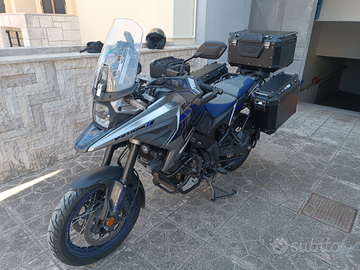 Stupenda V Strom DL 1050 - XT PRO ABS