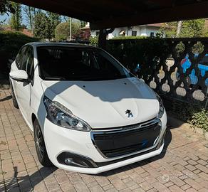 Peugeot 208 1.2 Active benzina