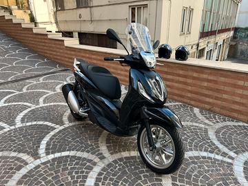 Piaggio Beverly 300 " nuovo "