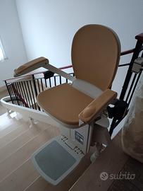 Acorn montascale curvilineo A180