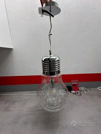 Lampadario lampadina gigante