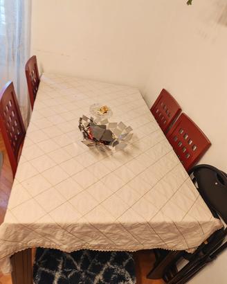 tavolo da Pranzo più 4 sedie