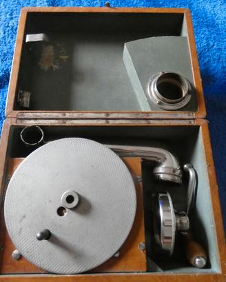 unico grammofono a valigetta Thorens