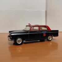 Dinky Toys Peugeot 404 no Politoys Mebetoys Corgi 