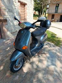 Piaggio Vespa 125 et4