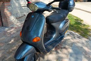 Piaggio Vespa 125 et4