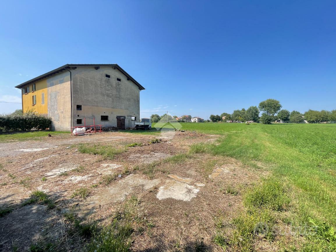 RUSTICO A CASTELNOVO DI SOTTO - Vista 4