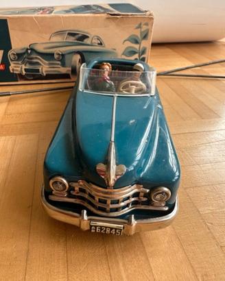 Arnold Primat Cabriolet giocattolo in latta antico