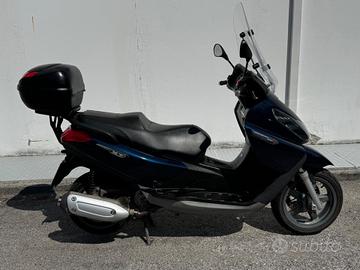 Piaggio X 7