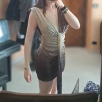 Vestito estivo elegante e brillante