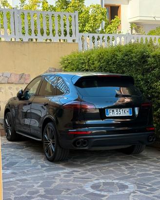 Porsche Cayenne 4.2 S Diesel 385 cv Platinum Edit.