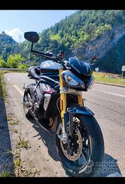 Triumph Speed triple 1200