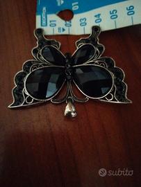 Spilla Vintage Farfalla Cristalli Neri e Strass – 
