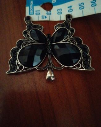 Spilla Vintage Farfalla Cristalli Neri e Strass – 