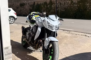 Kawasaki z750 2010