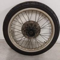 cerchio posteriore e ruota anteriore cagiva 750