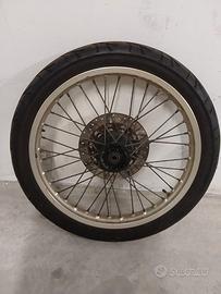 cerchio posteriore e ruota anteriore cagiva 750