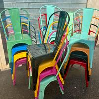 Sedie in metallo impilabili