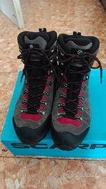 scarpa da  hiking /SCARPA