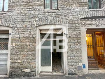 NEGOZIO - 25M² - VIA PICCARDI, 38