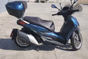 Beverly 400