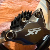 Pinza shimano  deore xt 8100