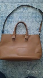 Borsa con manici e tracolla Carpisa