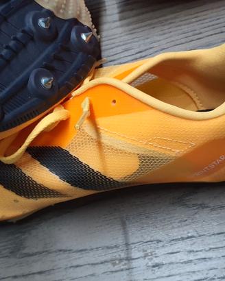 Scarpe chiodate atletica