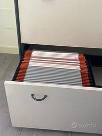 98 Cartelle sospese per classificatori