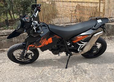 KTM 690 Super Moto