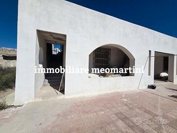 Magnifica villetta indipendente in Via Elorina