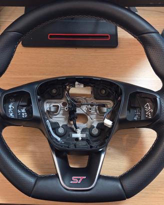 Volante Ford Fiesta ST Mk8 riscaldato 