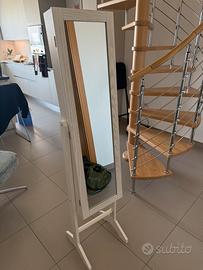 specchio porta gioielli