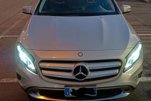 MERCEDES GLA 200 d Automatic 4Matic enduro 