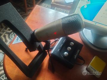 microfono e scheda audio behringer