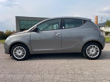 Lancia Ypsilon 1.2 69 CV 5 porte GPL Ecochic Gold