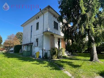 Casa singola ampie dimensioni a S. Giovanni