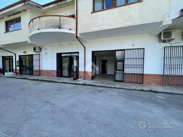 2 LOCALI A GALLINARO