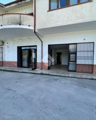 2 LOCALI A GALLINARO