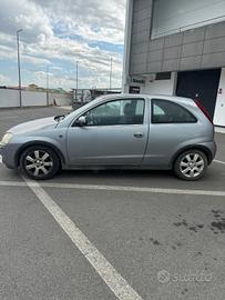 opel corsa benzina del 2006