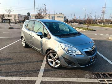Opel Meriva 1.4 benzina