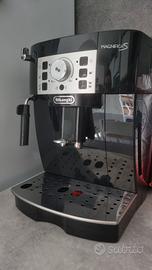 Macchina caffè De Longhi Magnifica S