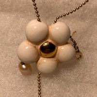 Thun collana con fiore e pendente a perla