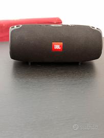 Cassa bluetooth JBL ( Leggi bene la descrizione)