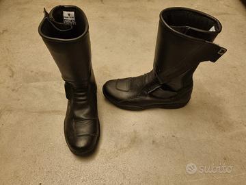 stivaletti moto