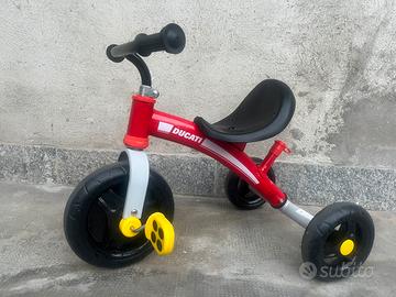 Triciclo Ducati