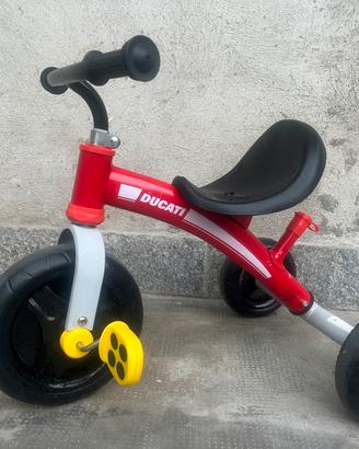 Triciclo Ducati